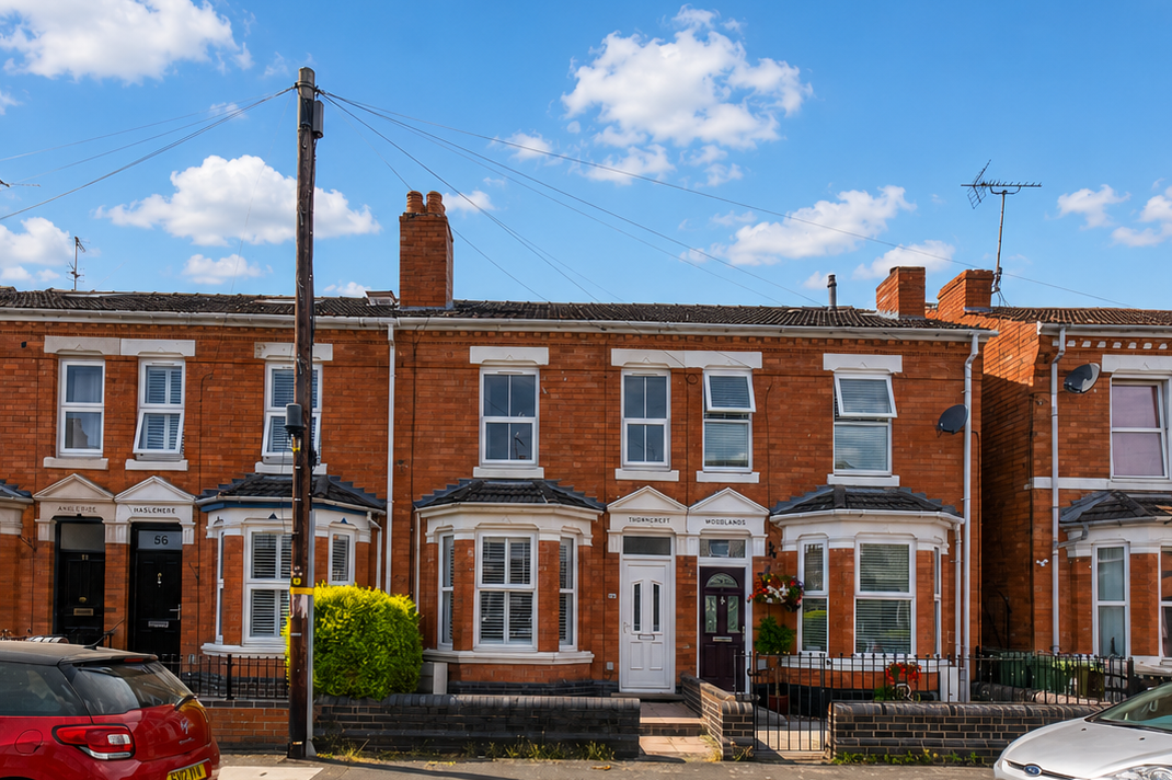 3 bed property in Victoria Avenue, Worcester